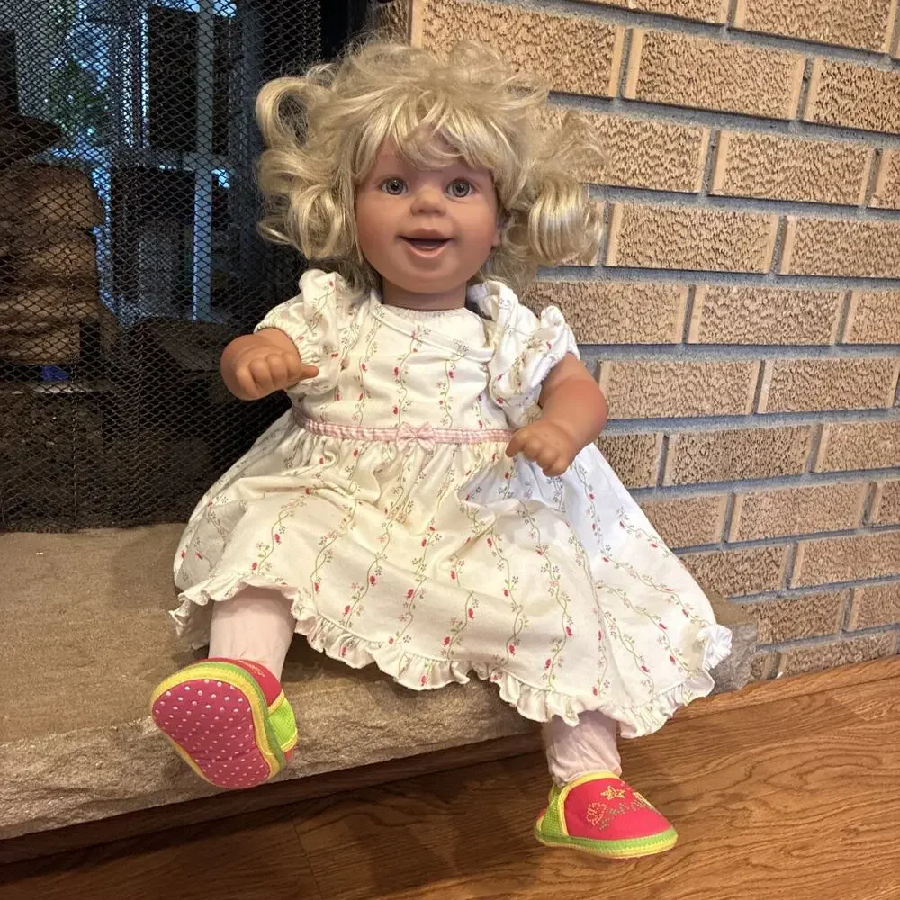 Pat Secrist 1996 “SQUIRT” Doll 22